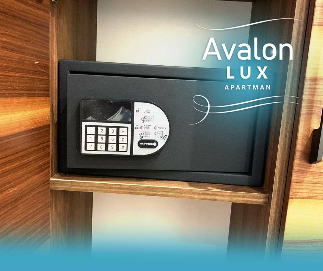 Avalon Lux Studio Apartment Νόβι Σαντ Εξωτερικό φωτογραφία
