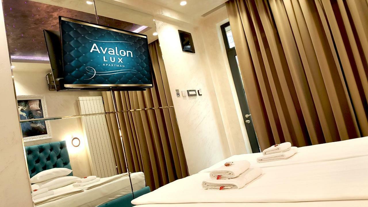 Avalon Lux Studio Apartment Νόβι Σαντ Εξωτερικό φωτογραφία