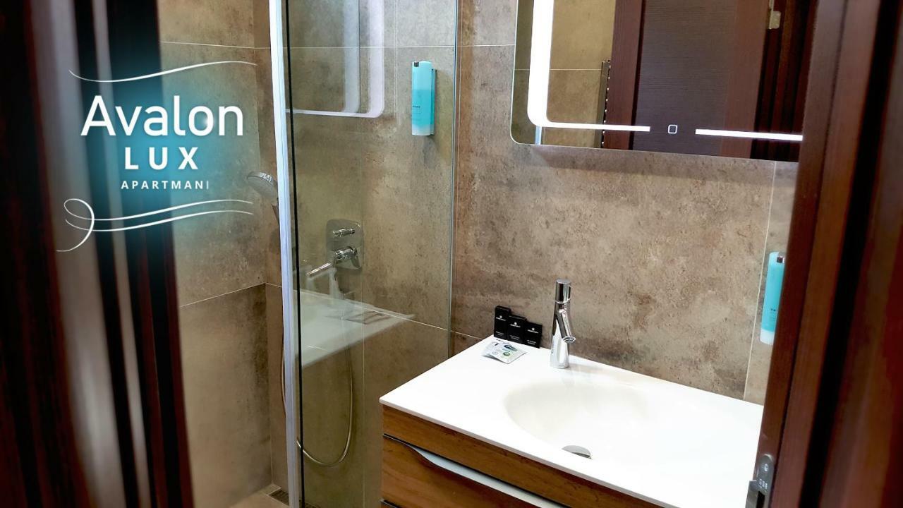 Avalon Lux Studio Apartment Νόβι Σαντ Εξωτερικό φωτογραφία